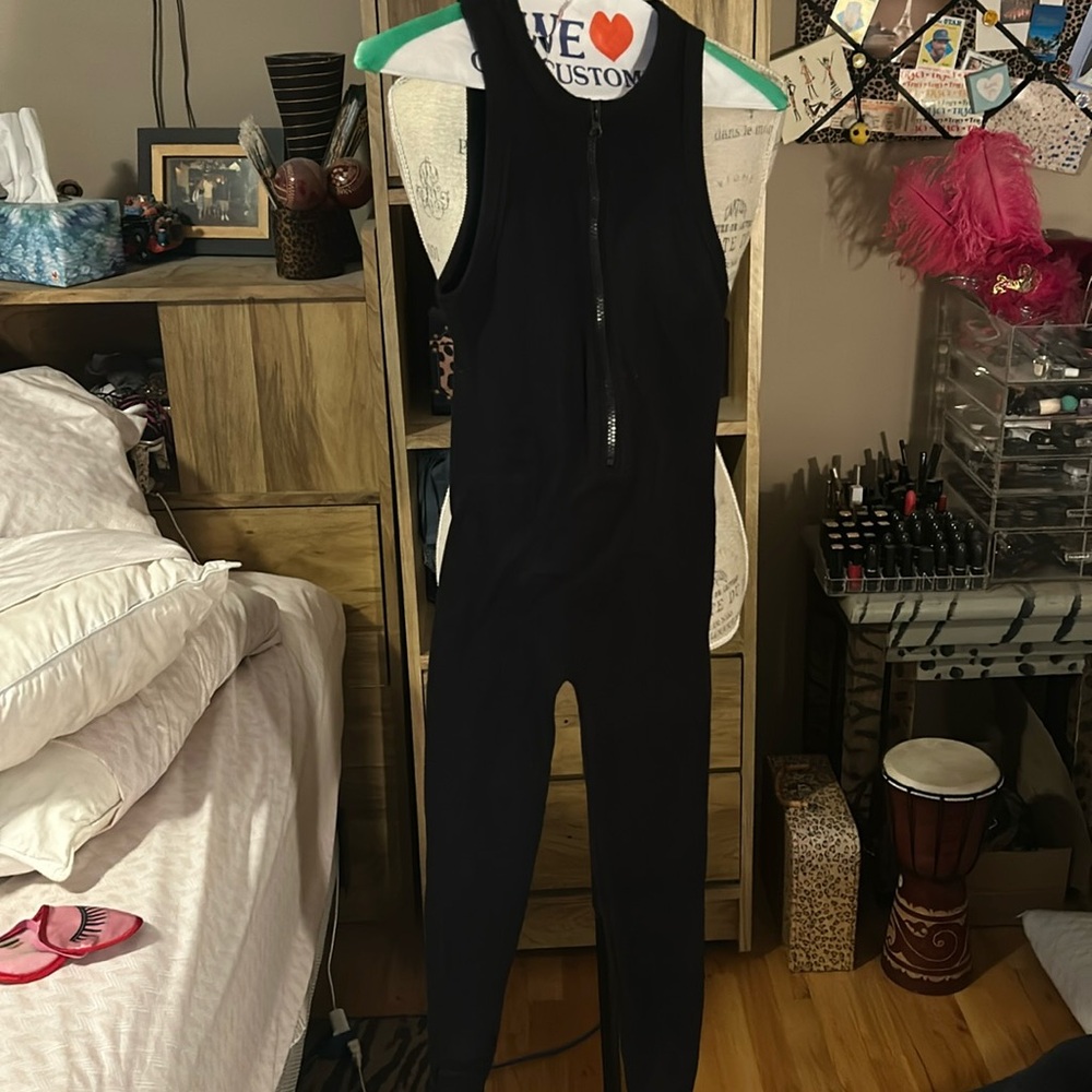Dynamic Black Zip Front Ribbed Jumpsuit - OS
